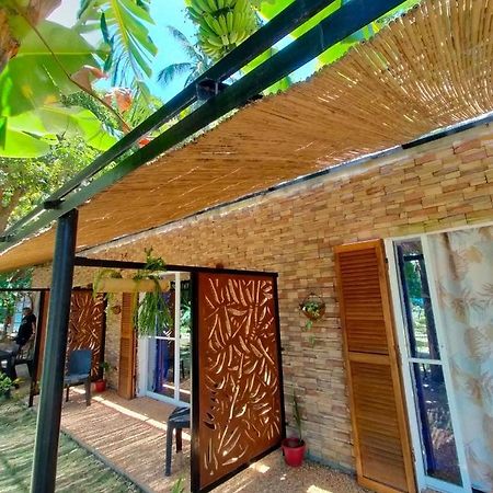 Sea U Inn Romblon Экстерьер фото